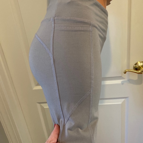 URBAN OUTFITTERS Gray Bike Biker Compression Shorts Long Line S Small Gray/Taupe - Picture 3 of 8